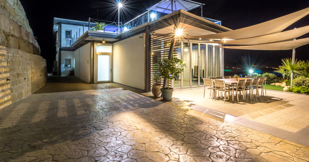 Holiday Villa rentals in Paphos near Coral Bay